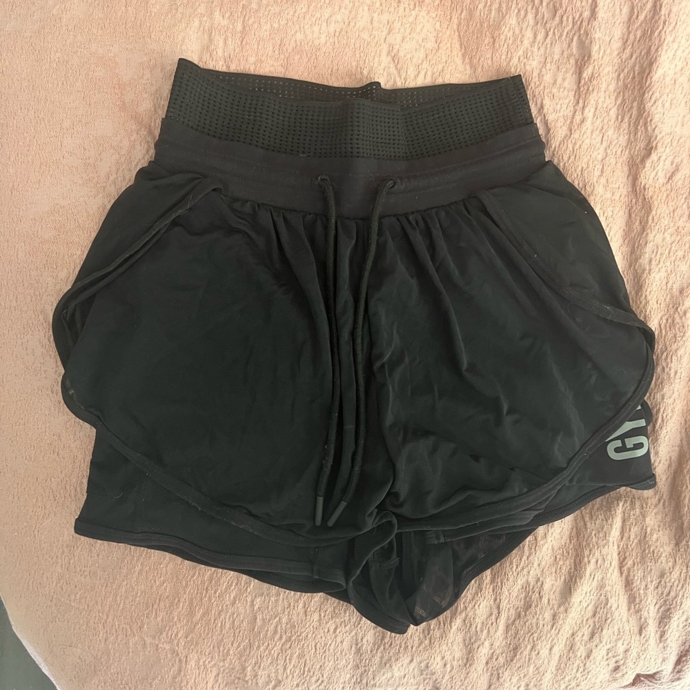 Gymshark Geo Mesh two in one short